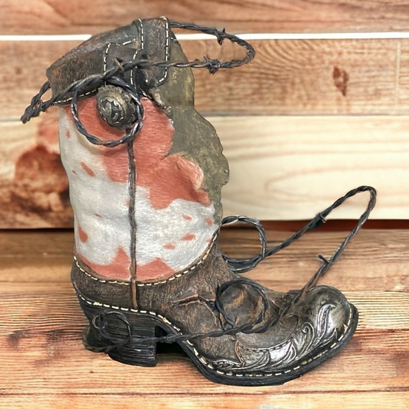 Handmade Wine Boot Holder Resin & Faux Fur Tabletop Decorative New H 9.5… - Picture 10 of 15